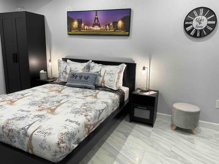 The Little Paris Suite Tampa Exteriör bild